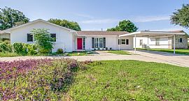 8323 Starcrest Dr, San Antonio, Tx  4 Beds 3 Baths in San Antonio, TX (Photo 9 of 12)