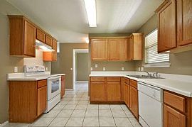 311 Precipice Way, Georgetown, Tx 4 Beds 2.5 Baths in Georgetown, TX (Photo 11 of 12)