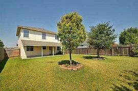 311 Precipice Way, Georgetown, Tx 4 Beds 2.5 Baths in Georgetown, TX (Photo 9 of 12)