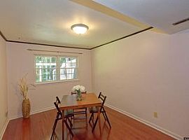 This Spacious Townhouse Offers Newer (2016) Furnace and A/c in Clifton Park, NY (Photo 6 of 12)