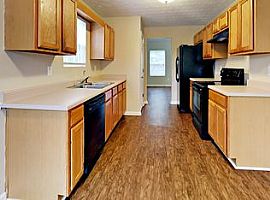  480 Cathedral Dr, Mcdonough, Ga 30253 3 Beds 3 Baths 1,833 Sqf in McDonough, GA (Photo 5 of 6)