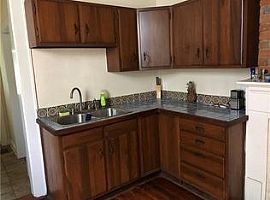 Renovated Victorian 2 Beds 1 Bath 880 Sqft in New Orleans, LA (Photo 6 of 9)