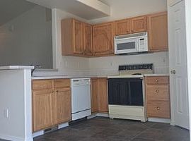 Charming 4 Bedrooms and 2 Bathroom in Boise, ID (Photo 5 of 6)