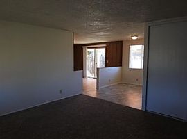 Charming 3 Bedrooms and 1 Bathroom in Springfield, OR (Photo 10 of 10)