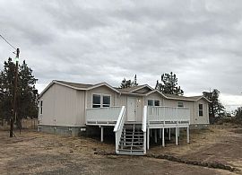 Charming 3 Bedrooms and 2 Bathroom in Eagle Crest, OR