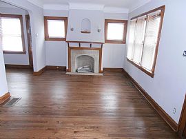 5524 Northcliff Ave, Cleveland, Oh  3 Beds 1 Bath in Cleveland, OH (Photo 10 of 11)
