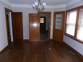 5524 Northcliff Ave, Cleveland, Oh  3 Beds 1 Bath in Cleveland, OH (Photo 6 of 11)