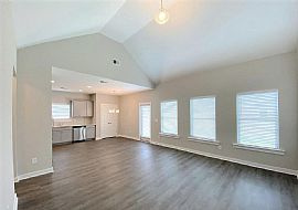 4 Bedroom 11 Wolf Rd W, Parrish, Al 35580 in Parrish, AL (Photo 2 of 7)