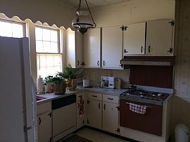 3 Bedroom 4501 Montevallo Rd, Irondale, Al 35210 in Irondale, AL (Photo 3 of 9)