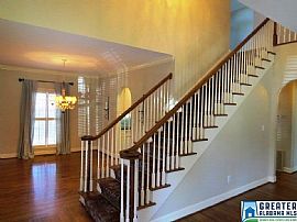 4 Bedroom 320 Gran Ave, Birmingham, Al 35209 in Birmingham, AL (Photo 3 of 10)