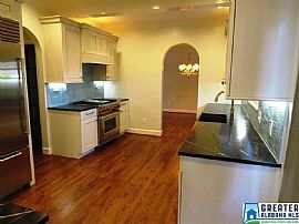 4 Bedroom 320 Gran Ave, Birmingham, Al 35209 in Birmingham, AL (Photo 6 of 10)