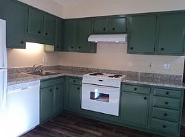 2 Bed,1 Bath 302 S Mcloughlin Blvd in Oregon City, OR