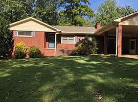 3301 Crescent Cir Se, Huntsville, Al 35801 in Huntsville, AL
