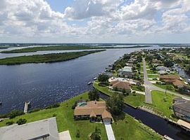 3376 Peace River Dr, Port Charlotte, Fl 33983 in Port Charlotte, FL (Photo 2 of 12)