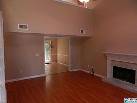 140 Brent Way, Alabaster, Al 35007 3 Beds 2 Baths 1,960 Sqft in Alabaster, AL (Photo 2 of 8)