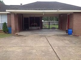 909 Stableway Rd, Pike Road, Al 36064 in Pike Road, AL (Photo 4 of 12)