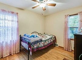 5204 N 62nd St, Milwaukee, Wi 53218 in Milwaukee, WI (Photo 4 of 12)