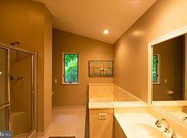 204 Sportsman Neck Rd, Queenstown, Md 21658 in Queenstown, MD (Photo 10 of 12)