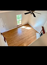 3 Bedrooms in Middletown, KY (Photo 5 of 12)