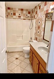 3 Bedrooms in Middletown, KY (Photo 6 of 12)