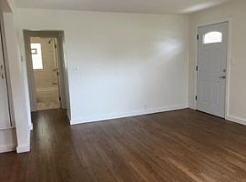 4045 N 127th St, Brookfield, Wi 53005 in Brookfield, WI (Photo 3 of 12)