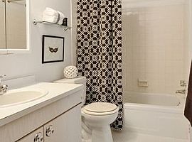 2 Beds · 1.5 Baths 595 Tulip Ln, New Castle, De in New Castle, DE (Photo 3 of 12)