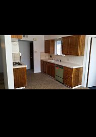 3 Bedrooms in Fresno, CA (Photo 3 of 12)