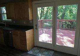 4315 Chenwood Ln, Jeffersontown, Ky 40299 3 Beds 1.5 Baths 1,05 in Jeffersontown, KY (Photo 2 of 4)