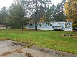 N9013 Millie Rd, Tomahawk, Wi 54487 in Tomahawk, WI
