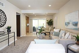 Sun Valley Rd Solana Beach, Ca  4 Beds 3 Baths in Solana Beach, CA (Photo 7 of 12)