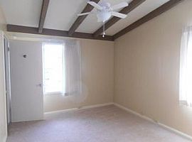 99-713 Pohue St, Aiea,H I 96701  in Aiea, HI (Photo 6 of 9)