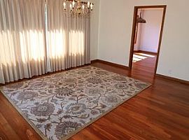 Charming 3 Bedrooms and 3 Bathroom in Ashland, OR (Photo 4 of 6)