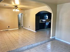 800 W Perry Dr, Mustang, Ok 73064 3 Beds 1 Bath 1,215 Sqft  in Mustang, OK (Photo 3 of 7)