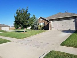 2808 W Fredericksburg St, Broken Arrow, Ok 74011 3 Beds 2 Baths in Broken Arrow, OK (Photo 3 of 7)