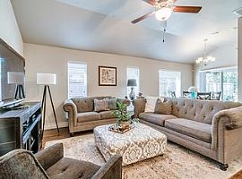 12513 Whispering Hollow Dr, Oklahoma City, Ok 73142 4 Beds 2 Ba in Oklahoma City, OK (Photo 7 of 9)