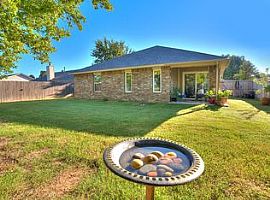 12513 Whispering Hollow Dr, Oklahoma City, Ok 73142 4 Beds 2 Ba in Oklahoma City, OK (Photo 9 of 9)