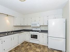 11501 Vista Haven Dr, Charlotte, Nc 28226 3 Beds 2 Baths  in Charlotte, NC (Photo 5 of 8)