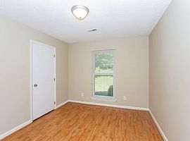 11501 Vista Haven Dr, Charlotte, Nc 28226 3 Beds 2 Baths  in Charlotte, NC (Photo 7 of 8)