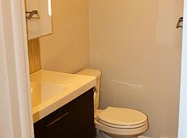 1014 Mchugh St, Fort Collins, Co 80524 2 Beds 1 Bath 972 Sqft in Fort Collins, CO (Photo 4 of 7)