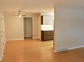 1014 Mchugh St, Fort Collins, Co 80524 2 Beds 1 Bath 972 Sqft in Fort Collins, CO (Photo 7 of 7)