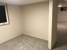 1554 Ames St, Lakewood, Co 80214 2 Beds 1 Bath 950 Sqft in Lakewood, CO (Photo 3 of 5)