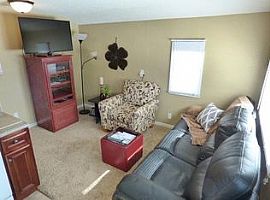 1006 E 12th St, Yankton, Sd 57078 2 Beds 1 Bath 520 Sqft in Yankton, SD (Photo 6 of 7)