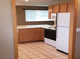 2203 S Holt Ave, Sioux Falls, Sd 57103 3 Beds 2.5 Baths 1,500 S in Sioux Falls, SD (Photo 4 of 5)