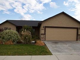 831 W Sandbox St, Kuna, Id 83634 3 Beds 2 Baths 1,518 Sqft in Kuna, ID