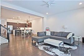 Beautifully Well Furnished Home in Atlanta, GA (Photo 2 of 5)