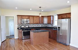 Charming 3 Bedroom Home  in Crown Point, IN (Photo 4 of 4)