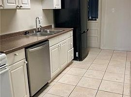 Charming 2 Bedroom  in New Orleans, LA (Photo 6 of 6)