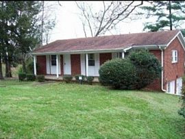 4 Beds 2 Baths in Knoxville, TN