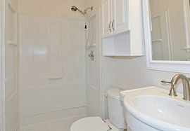 421 Bayview Ave, Naperville, Il 60565 2 Beds 2 Baths 966 Sqft in Naperville, IL (Photo 4 of 6)