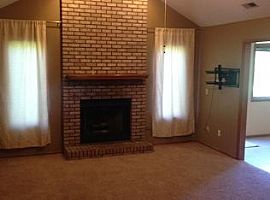 8525 Medallion Run, Fort Wayne, in 46825 3 Beds 2 Baths 1,320 S in Fort Wayne, IN (Photo 2 of 5)
